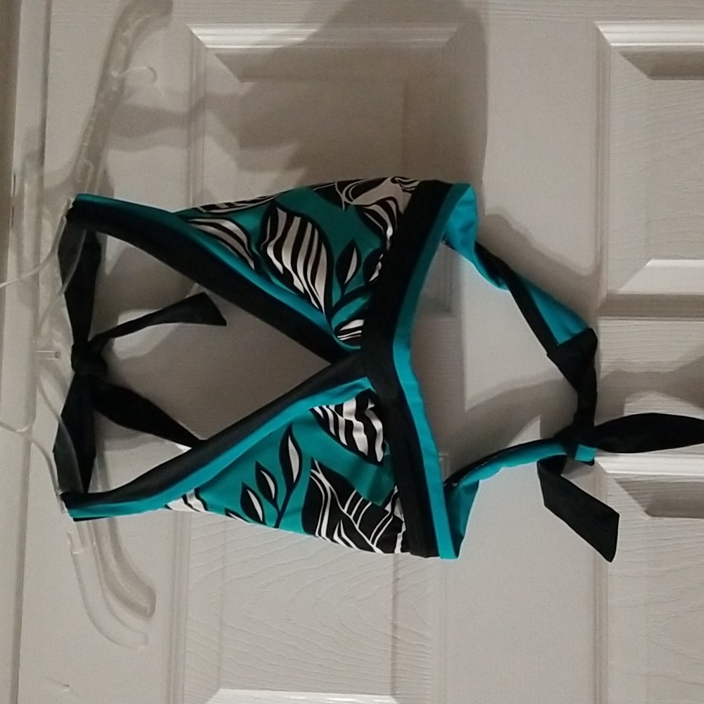 Women's South Point Bikini Top  Black and Teal 12